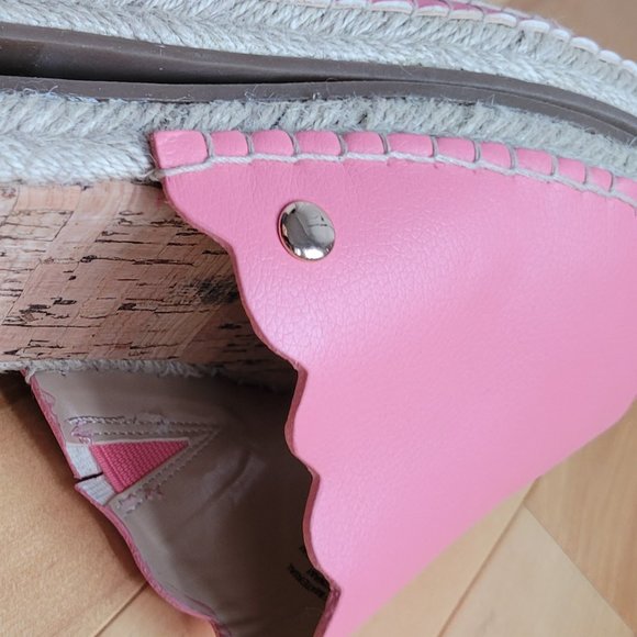 Slip on Sandals - Picture 2 of 6